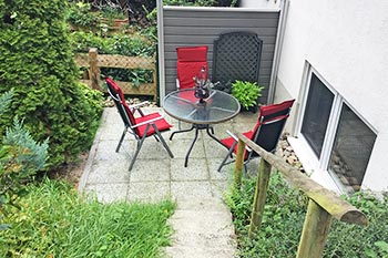 Freisitz mit Gartenmöbeln
